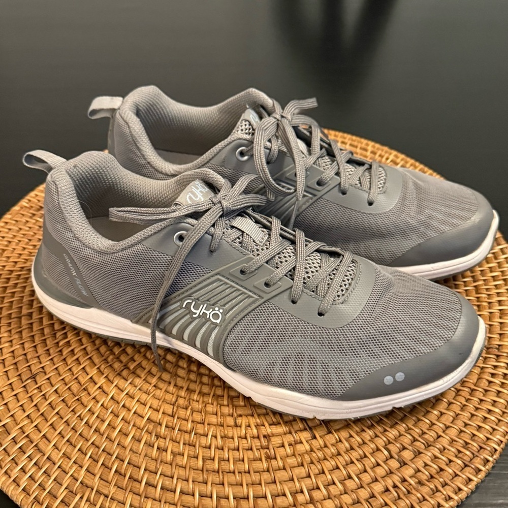 Ryka Gray Athletic Shoes‎ 8.5 Women’s